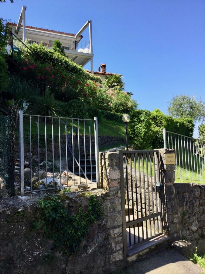 Residence La Mignon - Terrazza Torri Del Benaco Kültér fotó